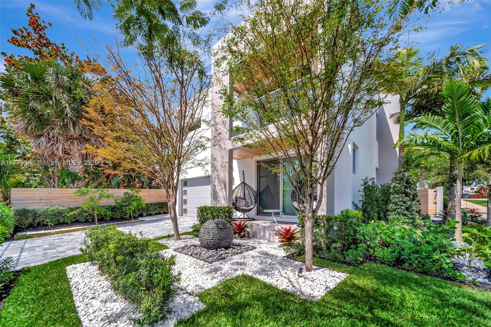 544 N Victoria Park Rd Fort Lauderdale, FL 33301