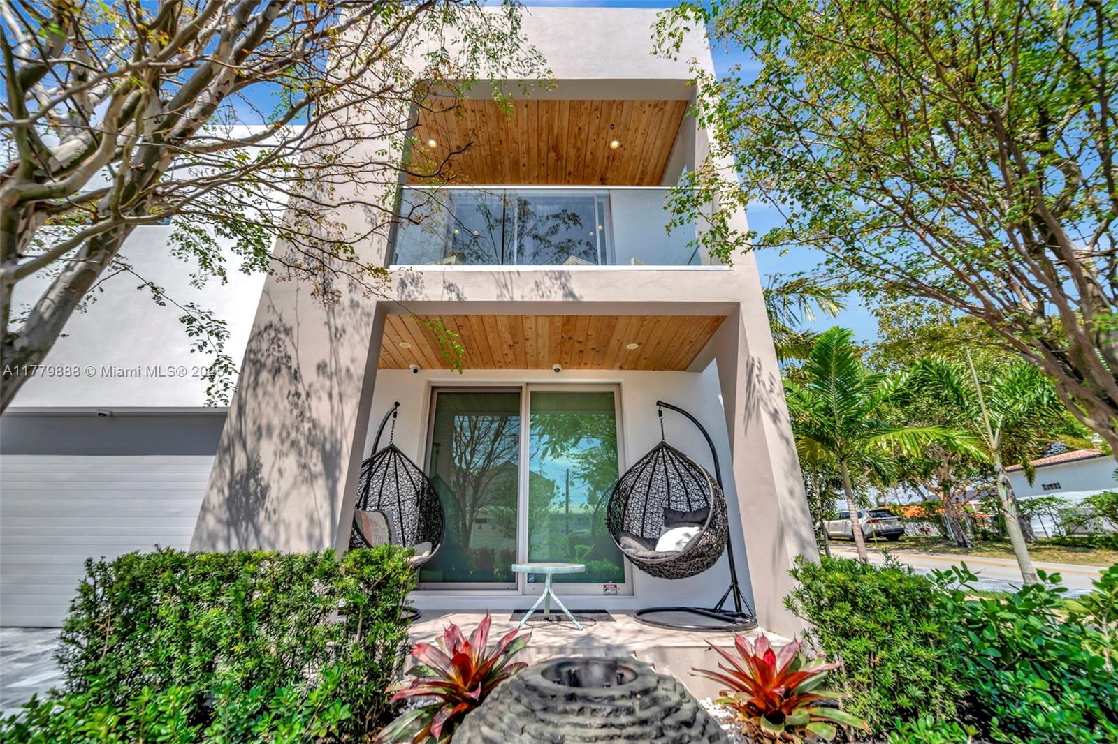 544 N Victoria Park Rd Fort Lauderdale, FL 33301