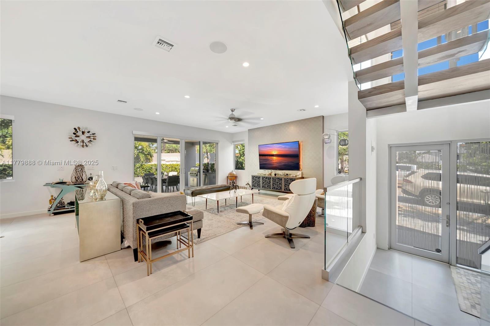 544 N Victoria Park Rd Fort Lauderdale, FL 33301