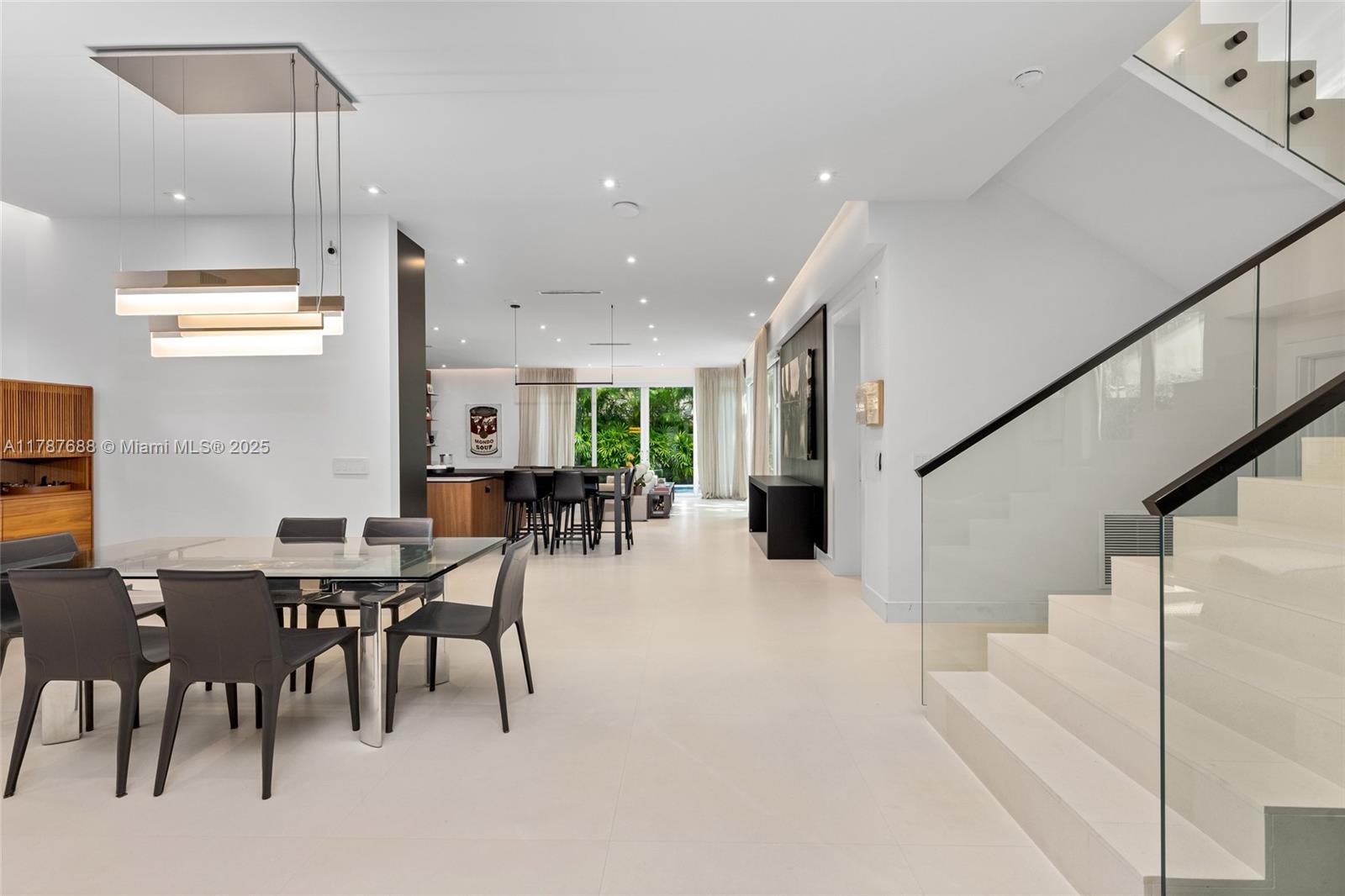 4039 Ventura Ave Miami, FL 33133