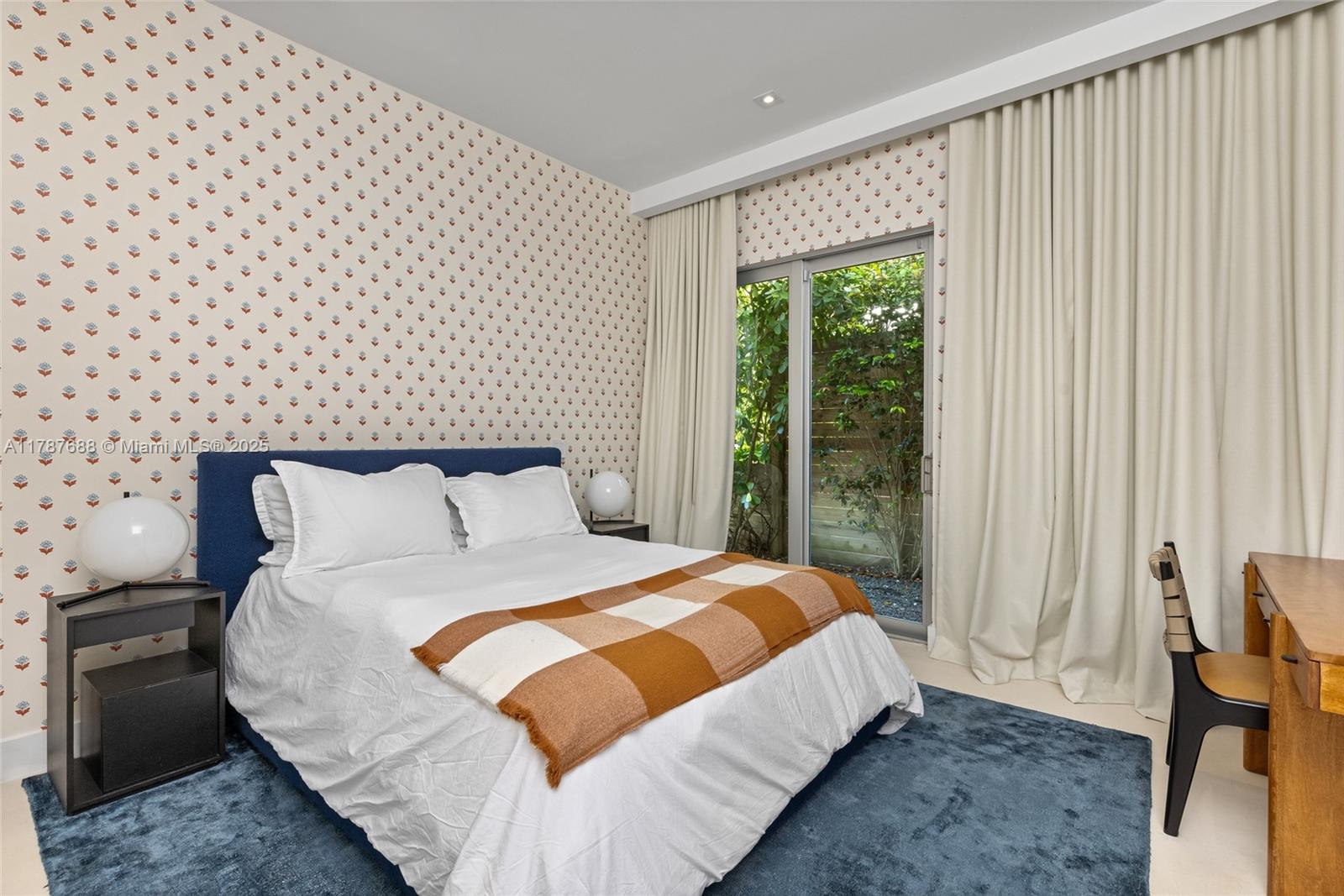 4039 Ventura Ave Miami, FL 33133