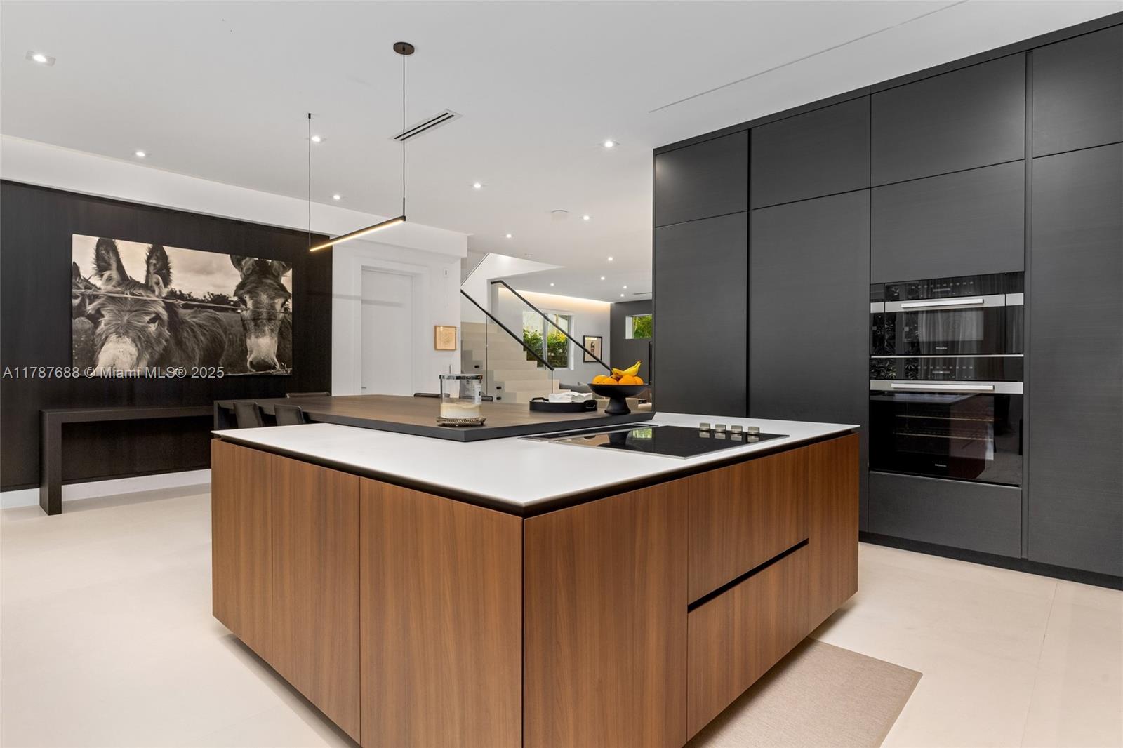 4039 Ventura Ave Miami, FL 33133