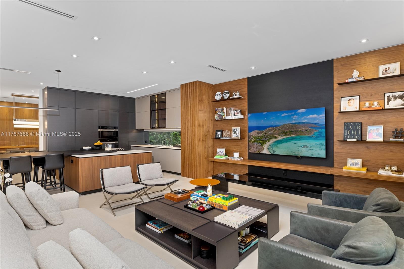 4039 Ventura Ave Miami, FL 33133