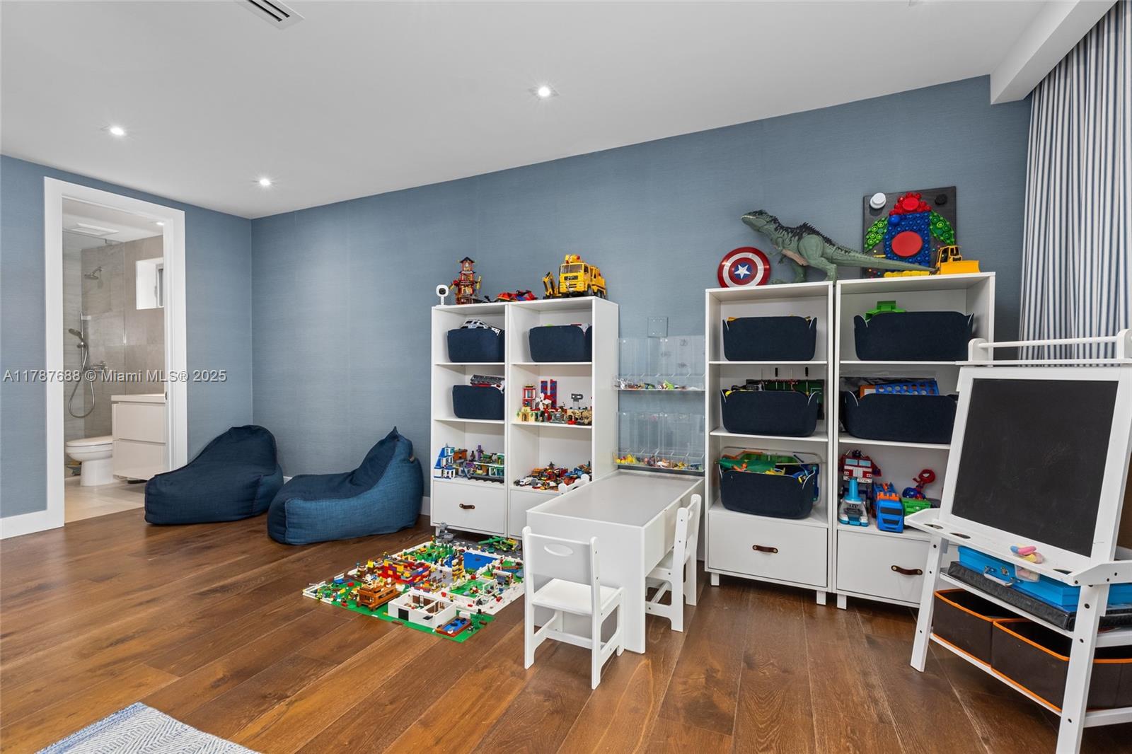 4039 Ventura Ave Miami, FL 33133