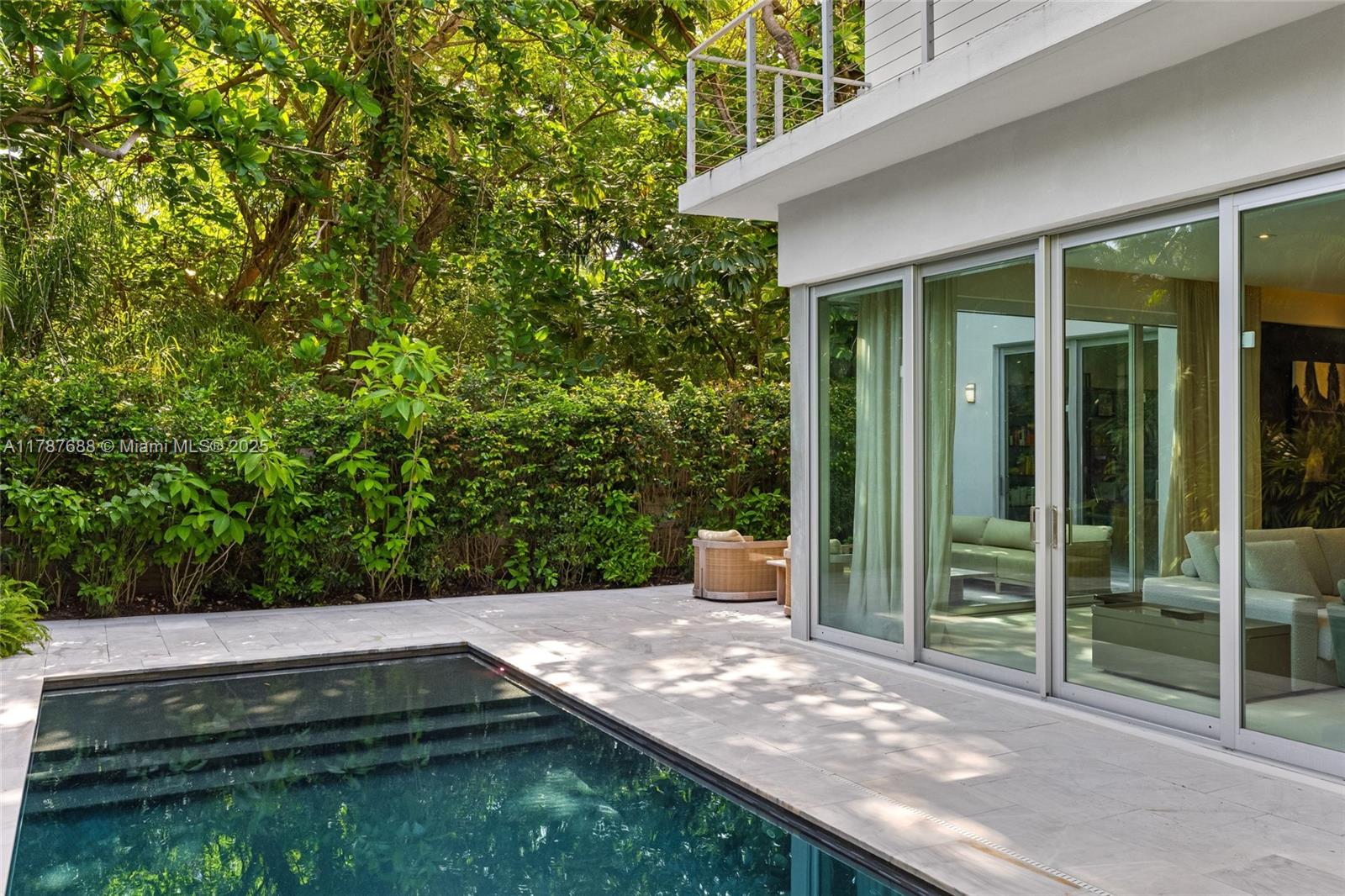 4039 Ventura Ave Miami, FL 33133