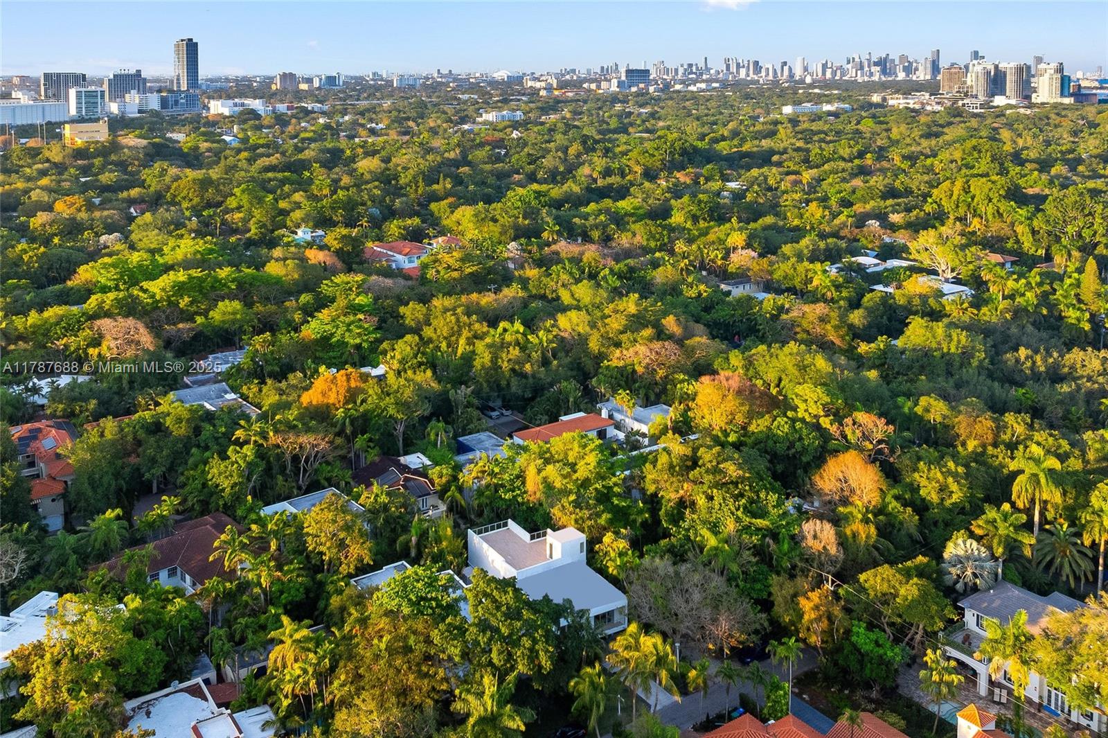 4039 Ventura Ave Miami, FL 33133