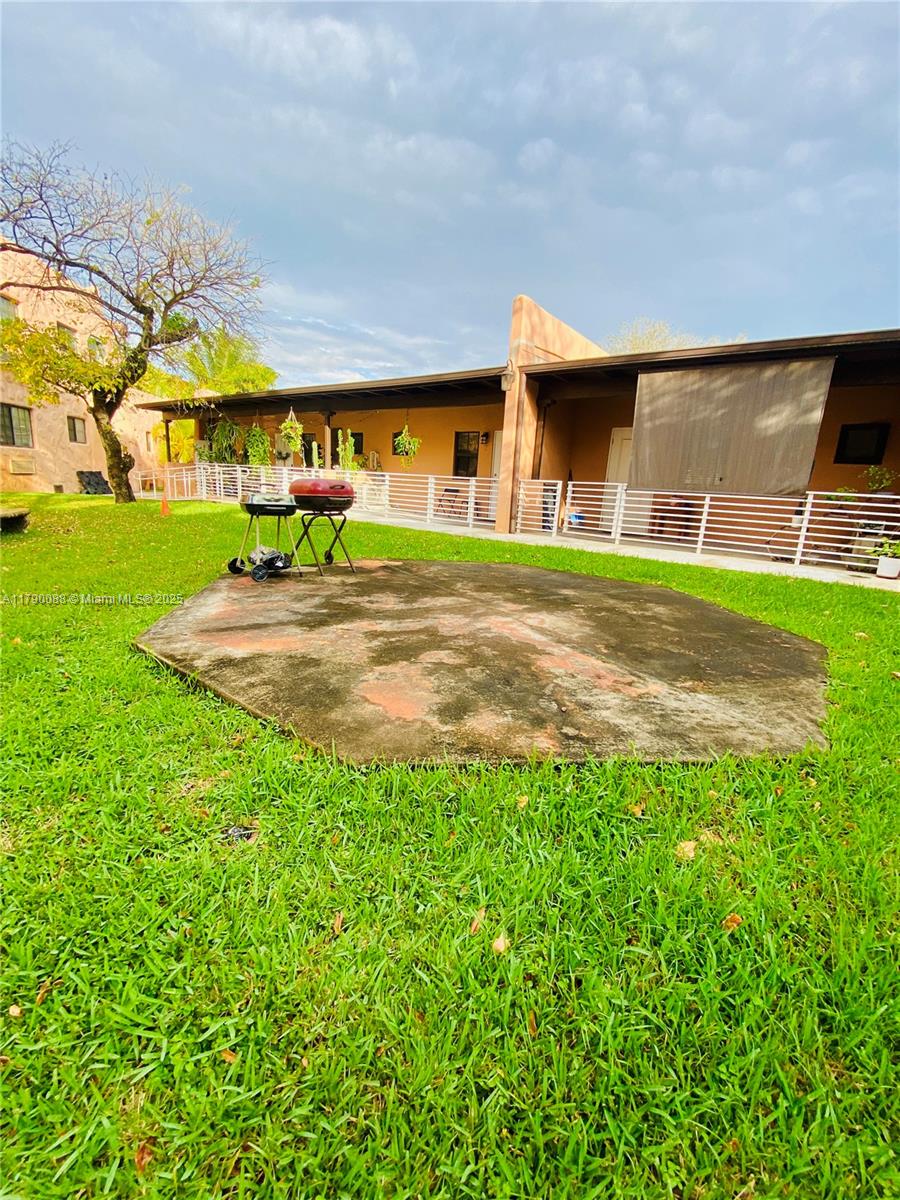 200 Azure Way Miami Springs, FL 33166