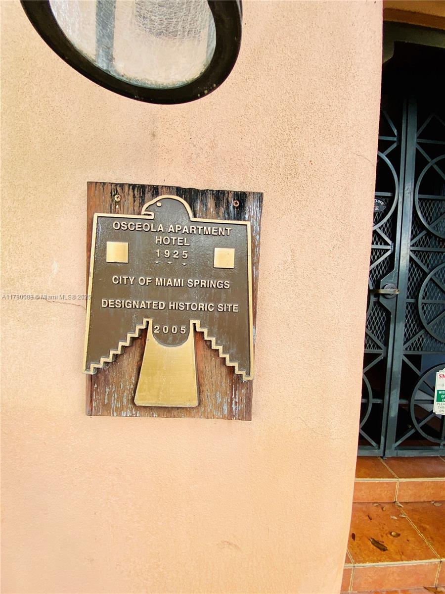 200 Azure Way Miami Springs, FL 33166