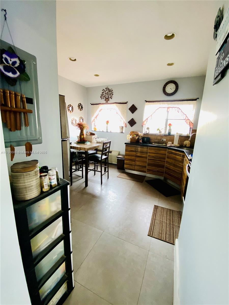 200 Azure Way Miami Springs, FL 33166