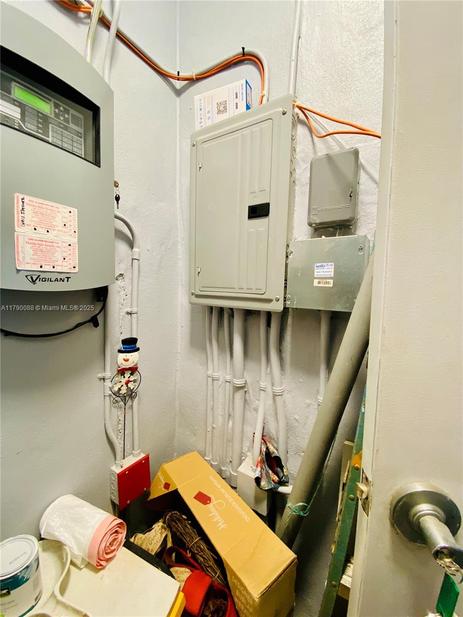 200 Azure Way Miami Springs, FL 33166