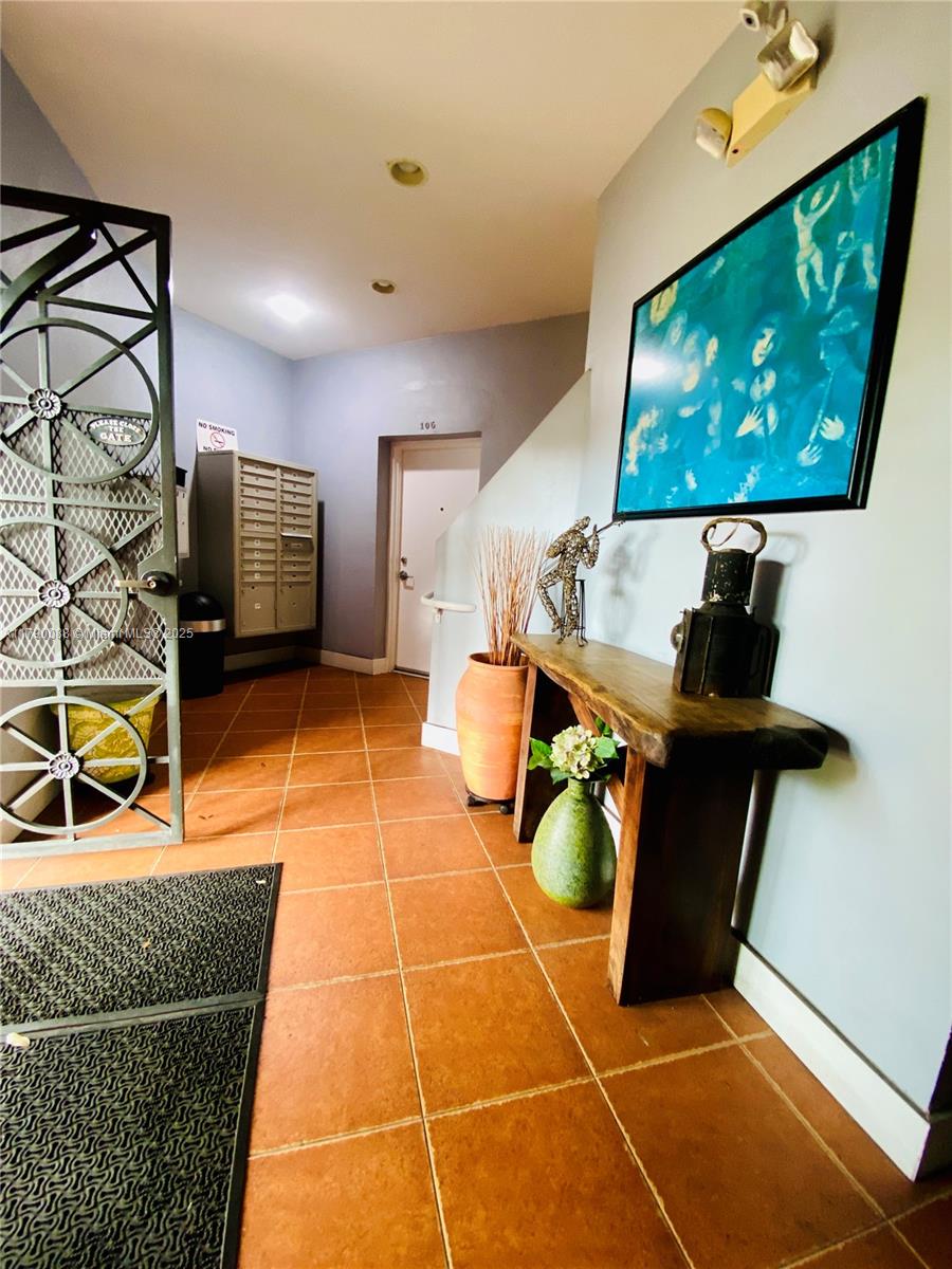 200 Azure Way Miami Springs, FL 33166