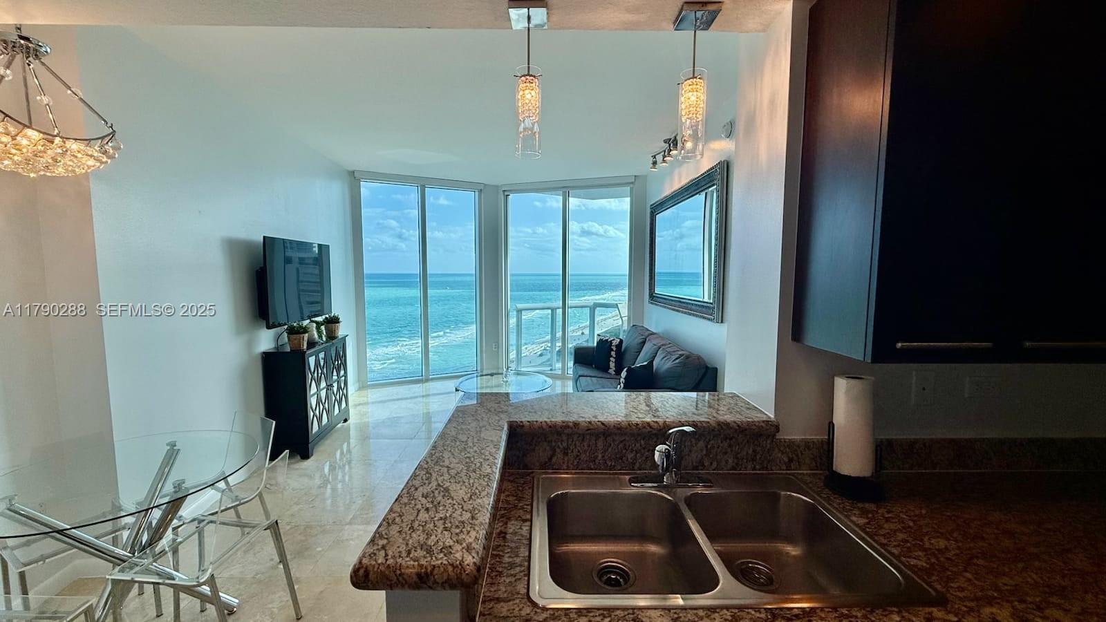 image Bel Aire on the Ocean21