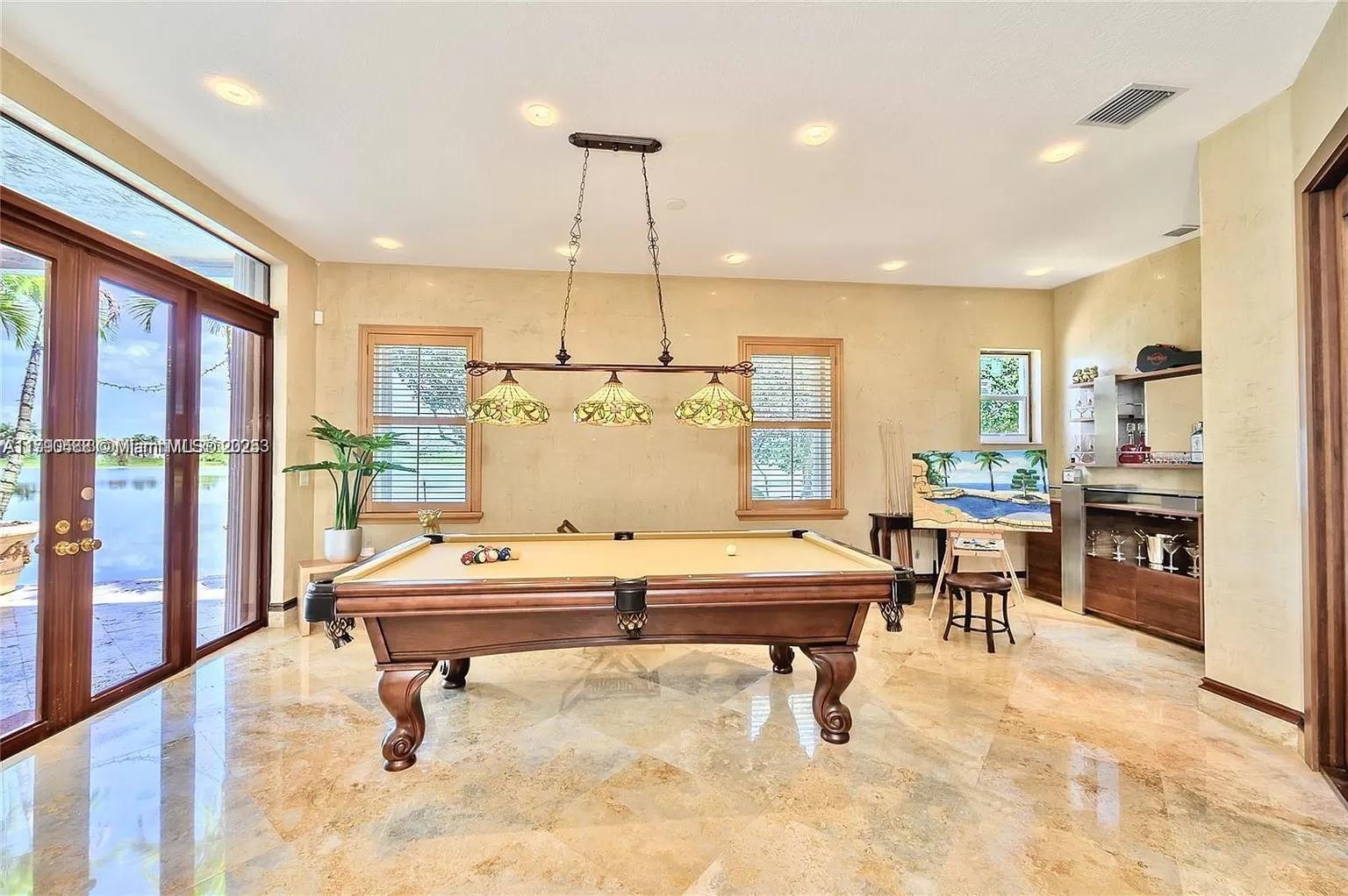 780 SW 167th Ave Pembroke Pines, FL 33027