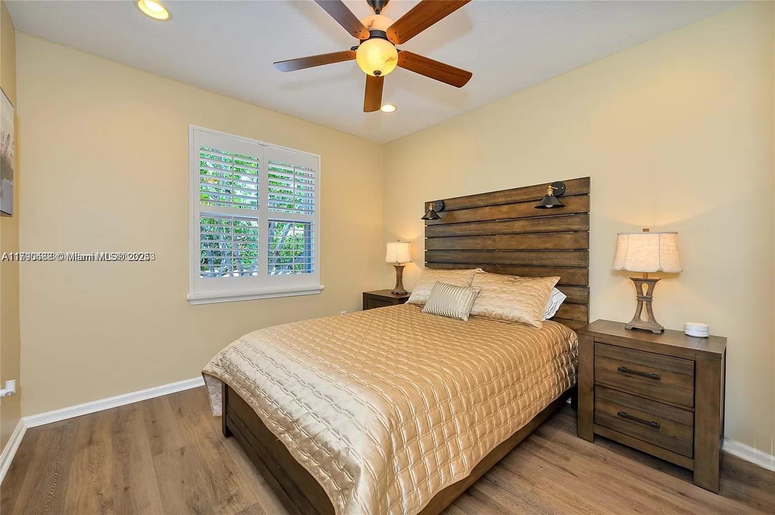 780 SW 167th Ave Pembroke Pines, FL 33027