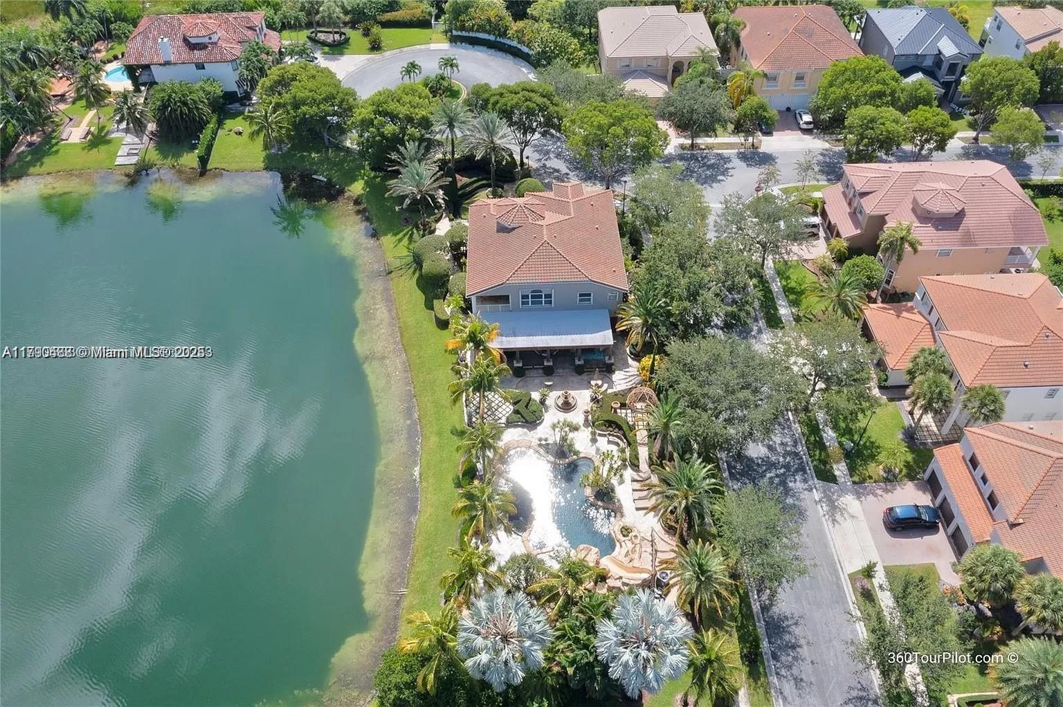 780 SW 167th Ave Pembroke Pines, FL 33027