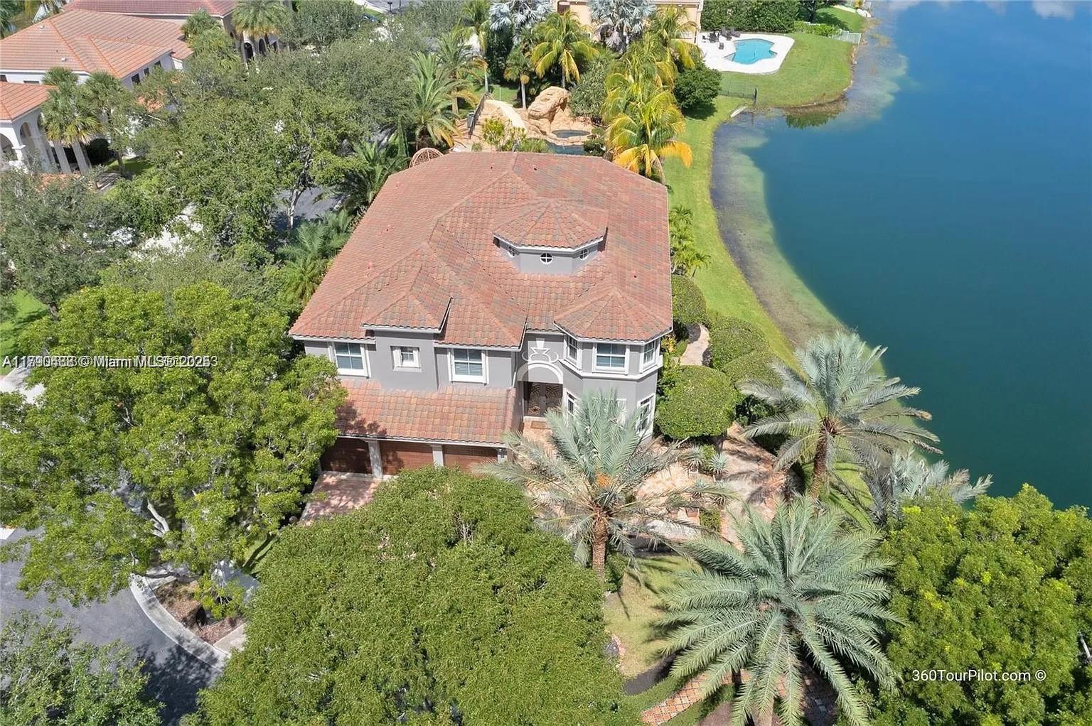 780 SW 167th Ave Pembroke Pines, FL 33027