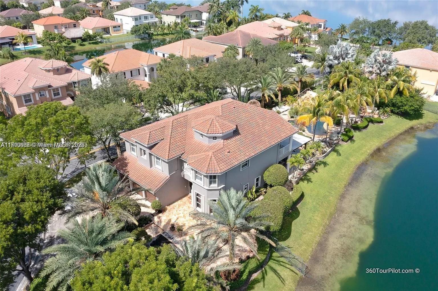 780 SW 167th Ave Pembroke Pines, FL 33027