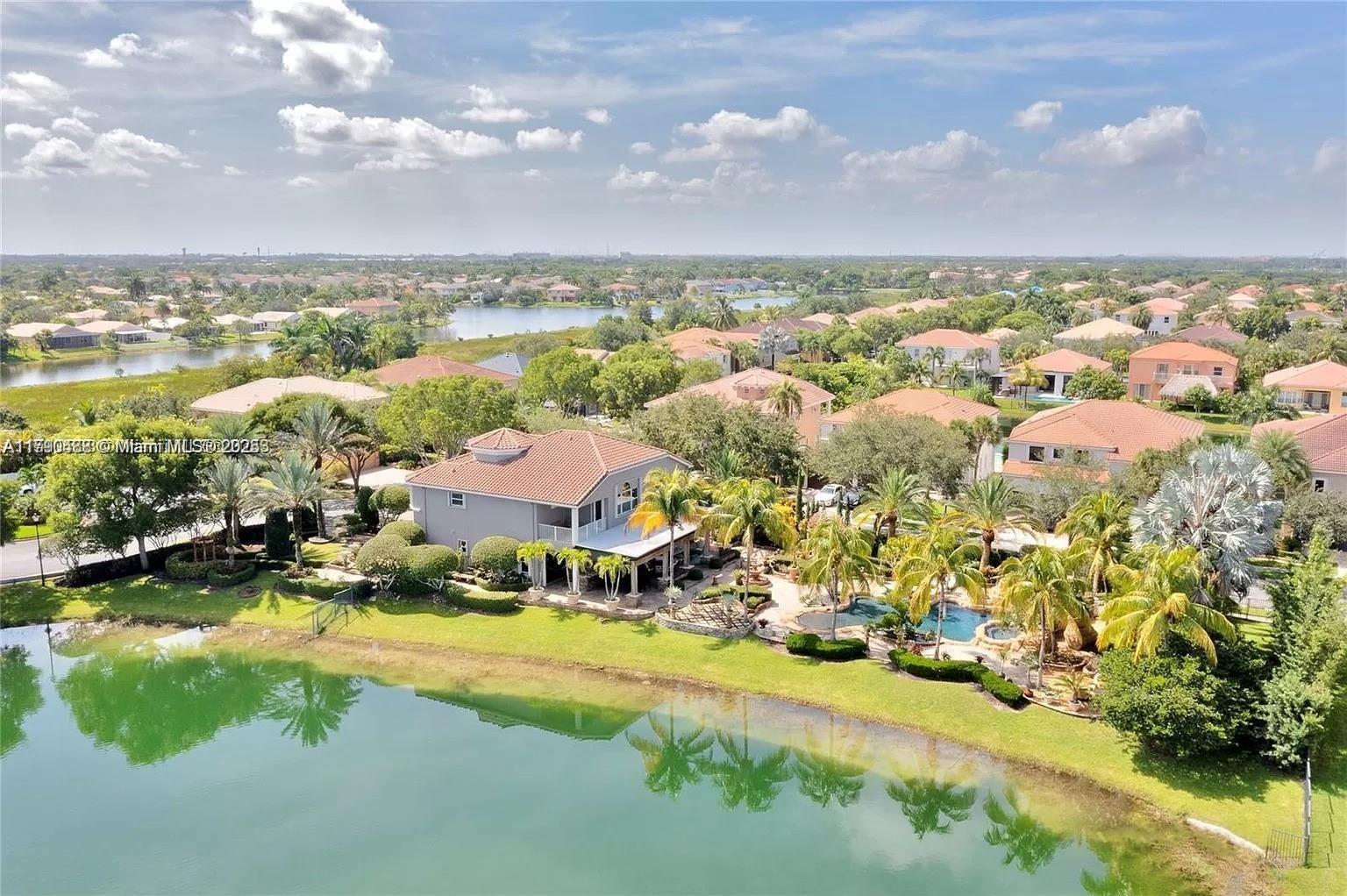 780 SW 167th Ave Pembroke Pines, FL 33027