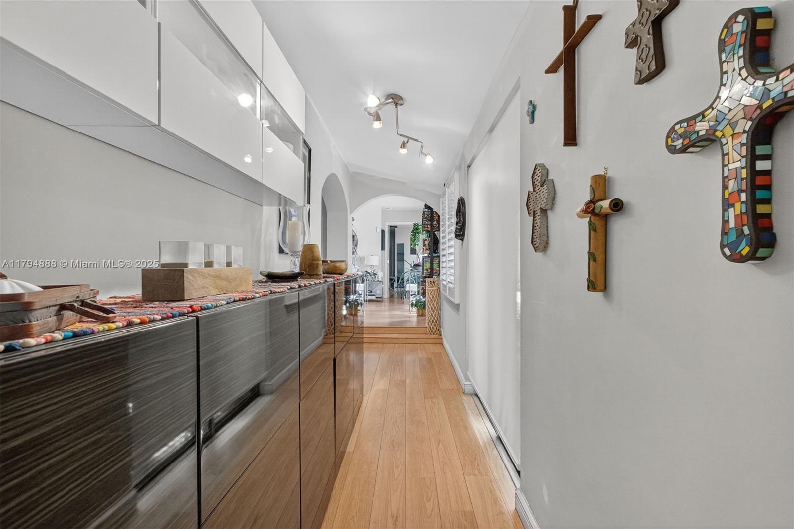 6700 SW 64th St South Miami, FL 33143