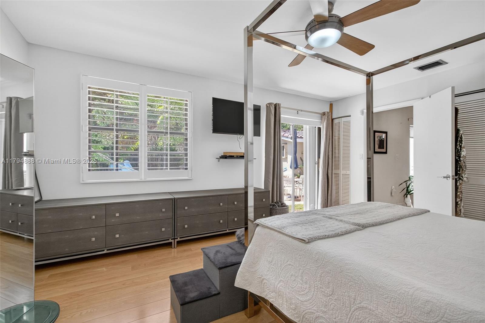 6700 SW 64th St South Miami, FL 33143