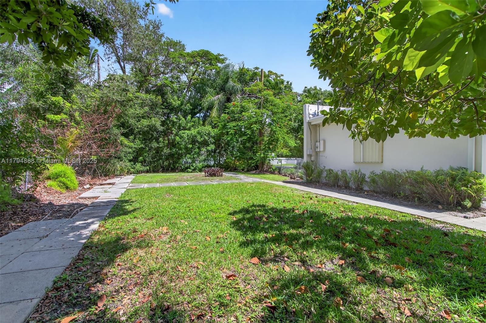 6700 SW 64th St South Miami, FL 33143