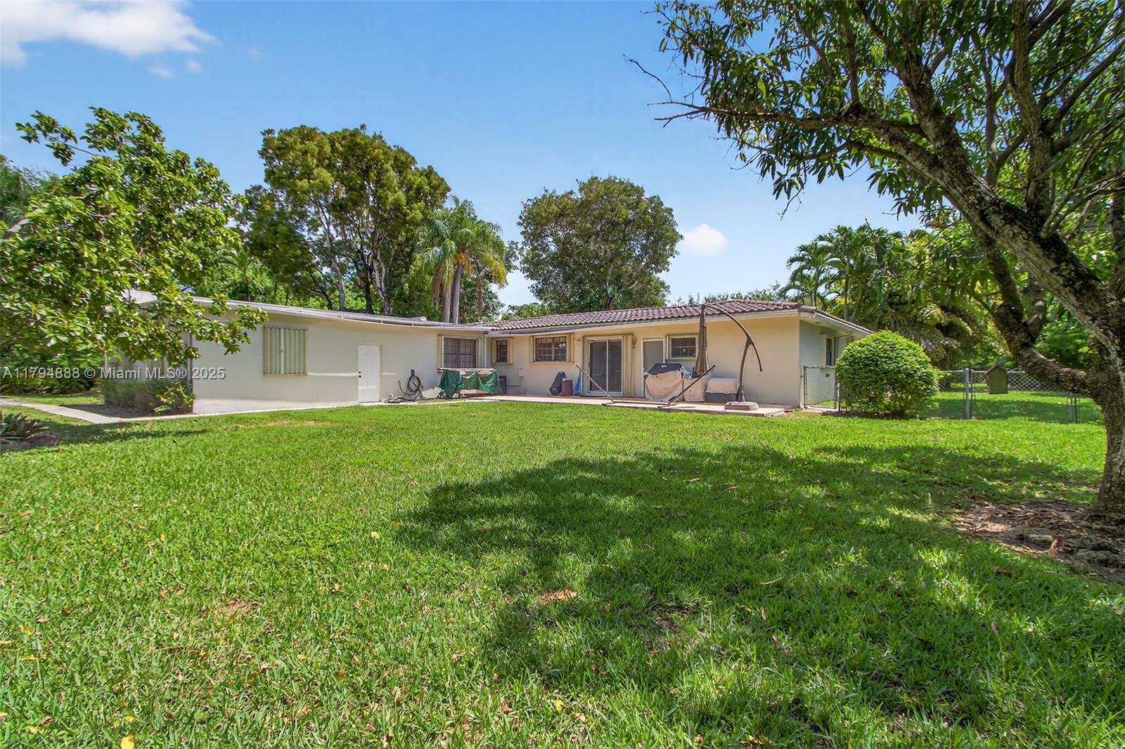 6700 SW 64th St South Miami, FL 33143