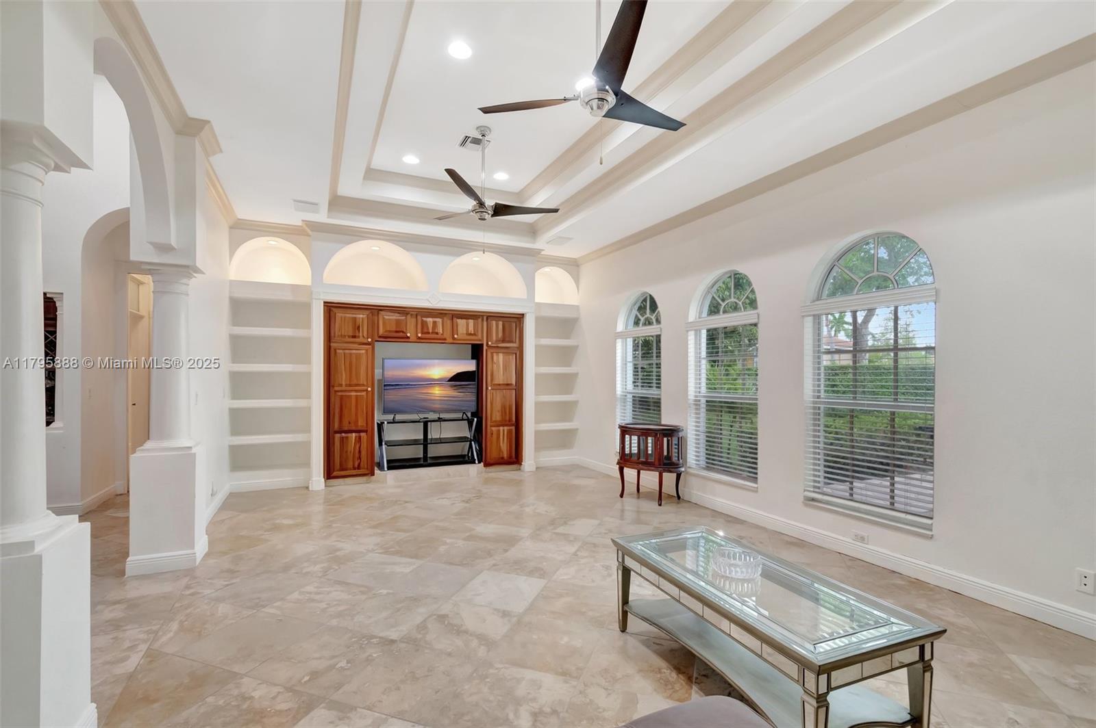 2296 Greenview Cv Dr,Wellington, FL 33414