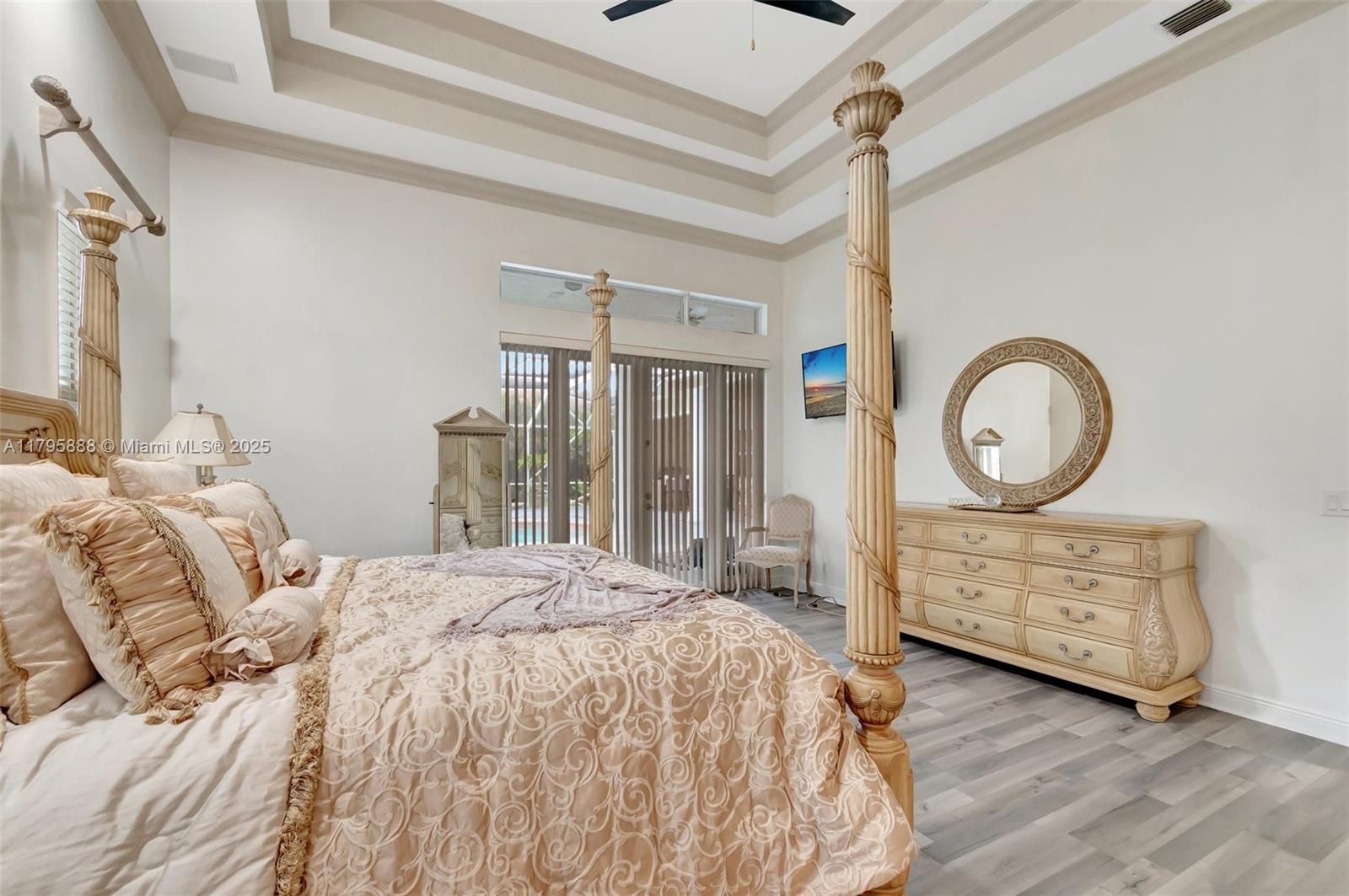 2296 Greenview Cv Dr,Wellington, FL 33414