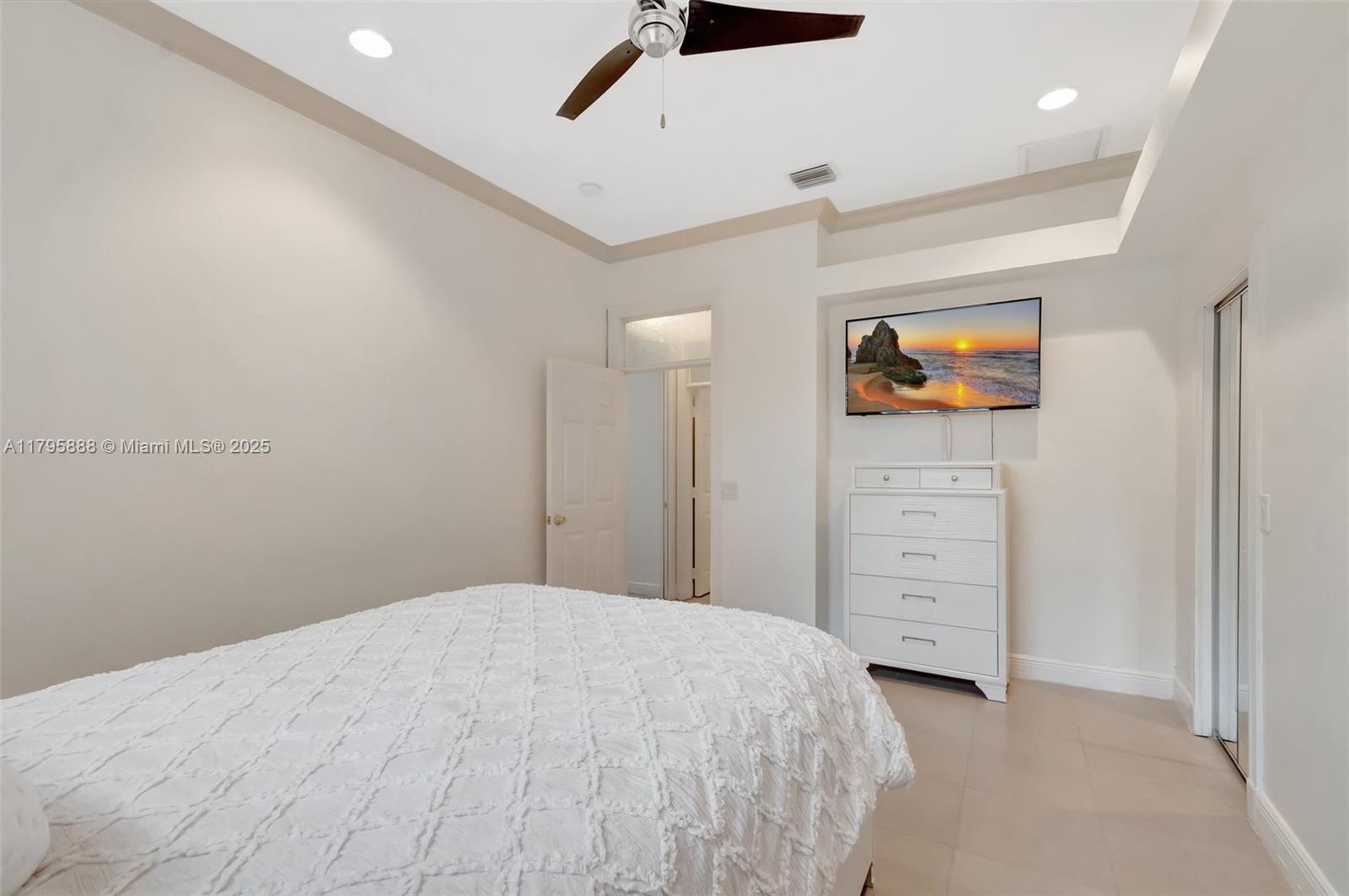 2296 Greenview Cv Dr,Wellington, FL 33414