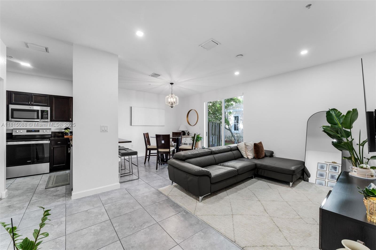134 SE 28th Ter #10