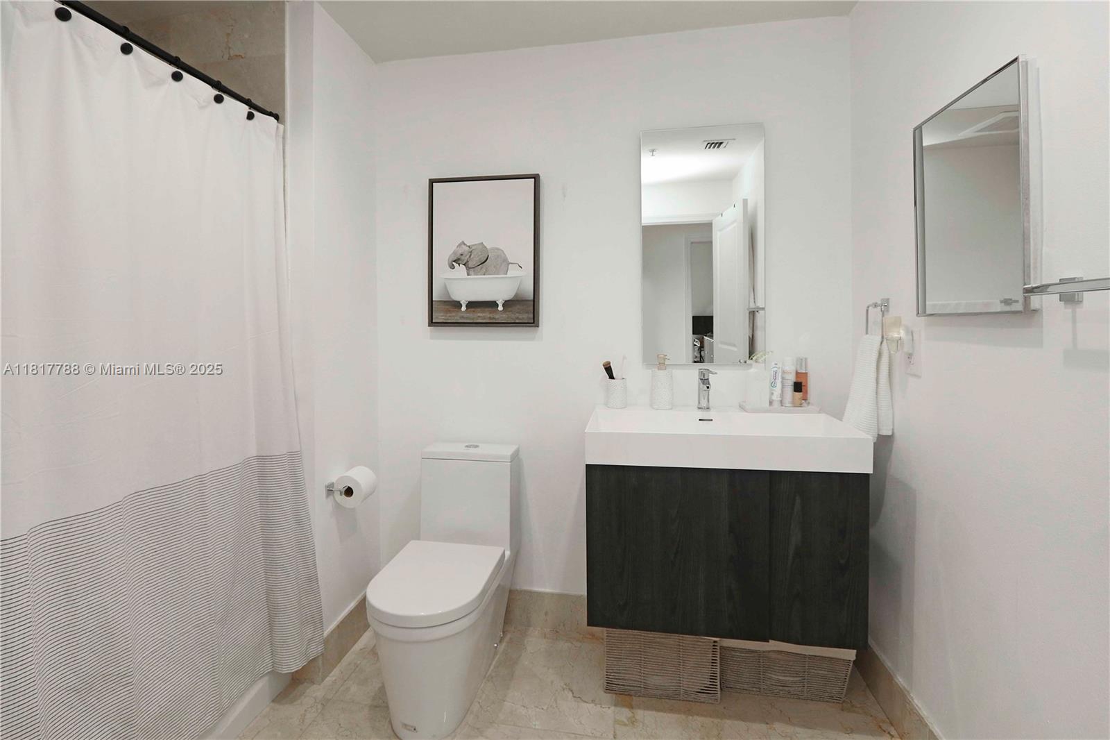 image Ten Aragon Condominium9