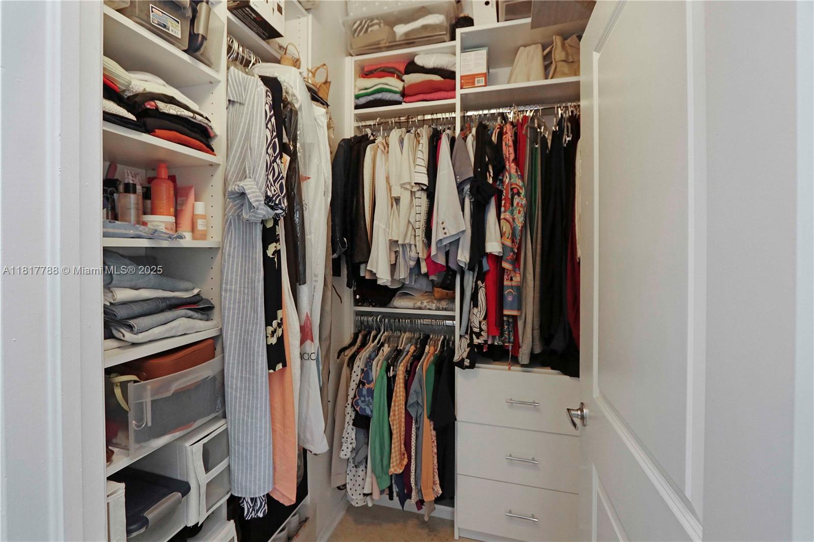 image Ten Aragon Condominium14