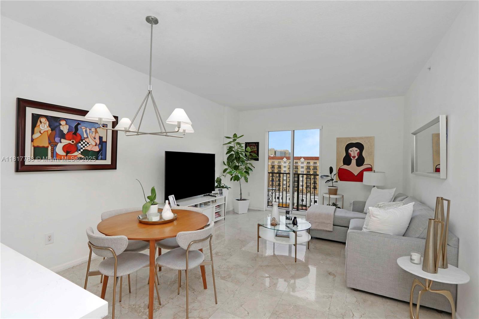 image Ten Aragon Condominium2