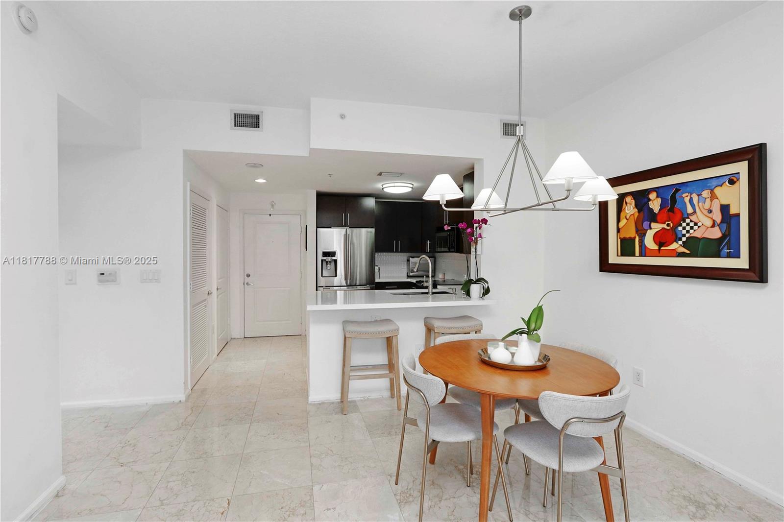 image Ten Aragon Condominium6