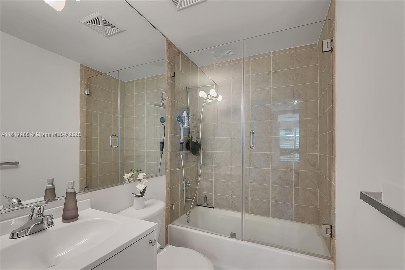 image Infinity at Brickell11