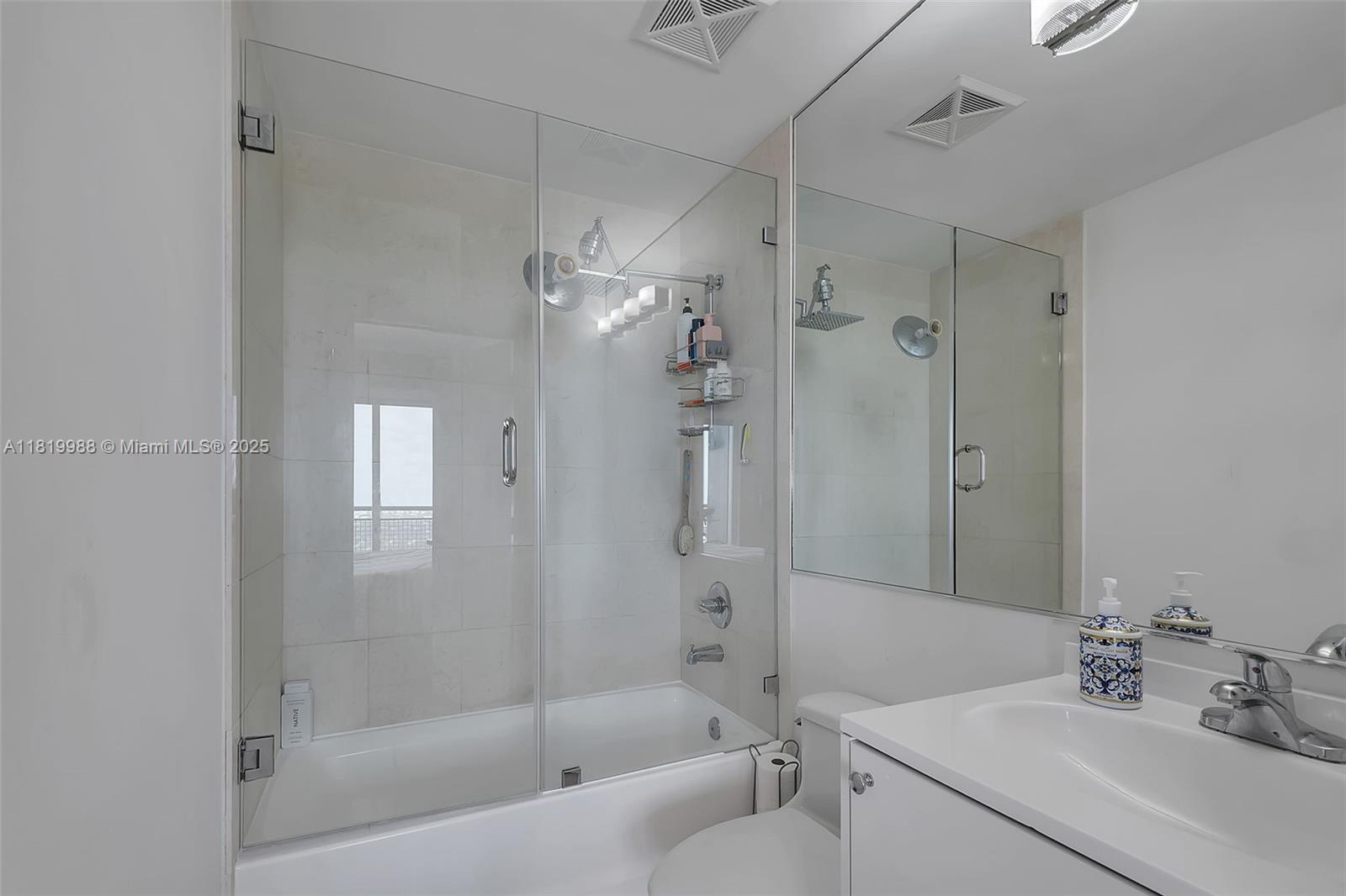 image Infinity at Brickell13