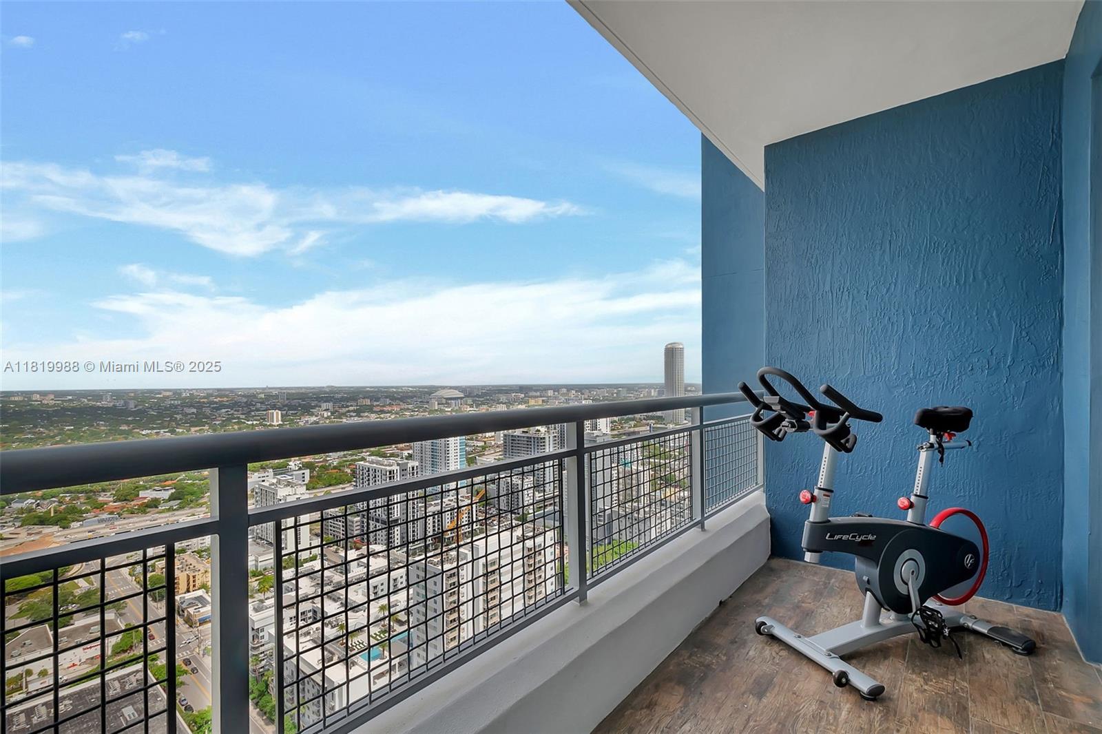 image Infinity at Brickell24