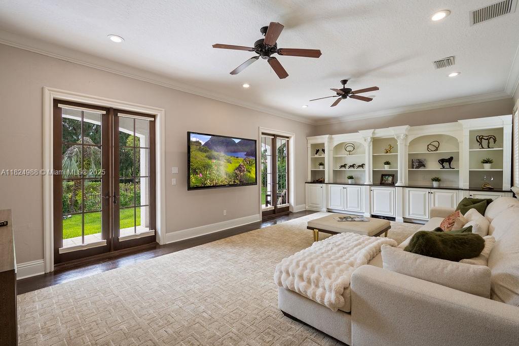 2211 Azalea Pl Winter Park, FL 32789