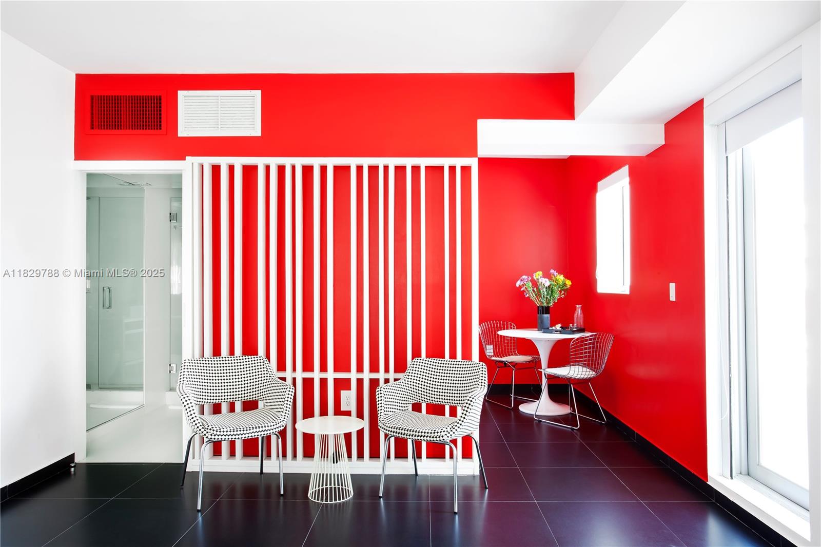 205 Collins Ave Miami Beach, FL 33139