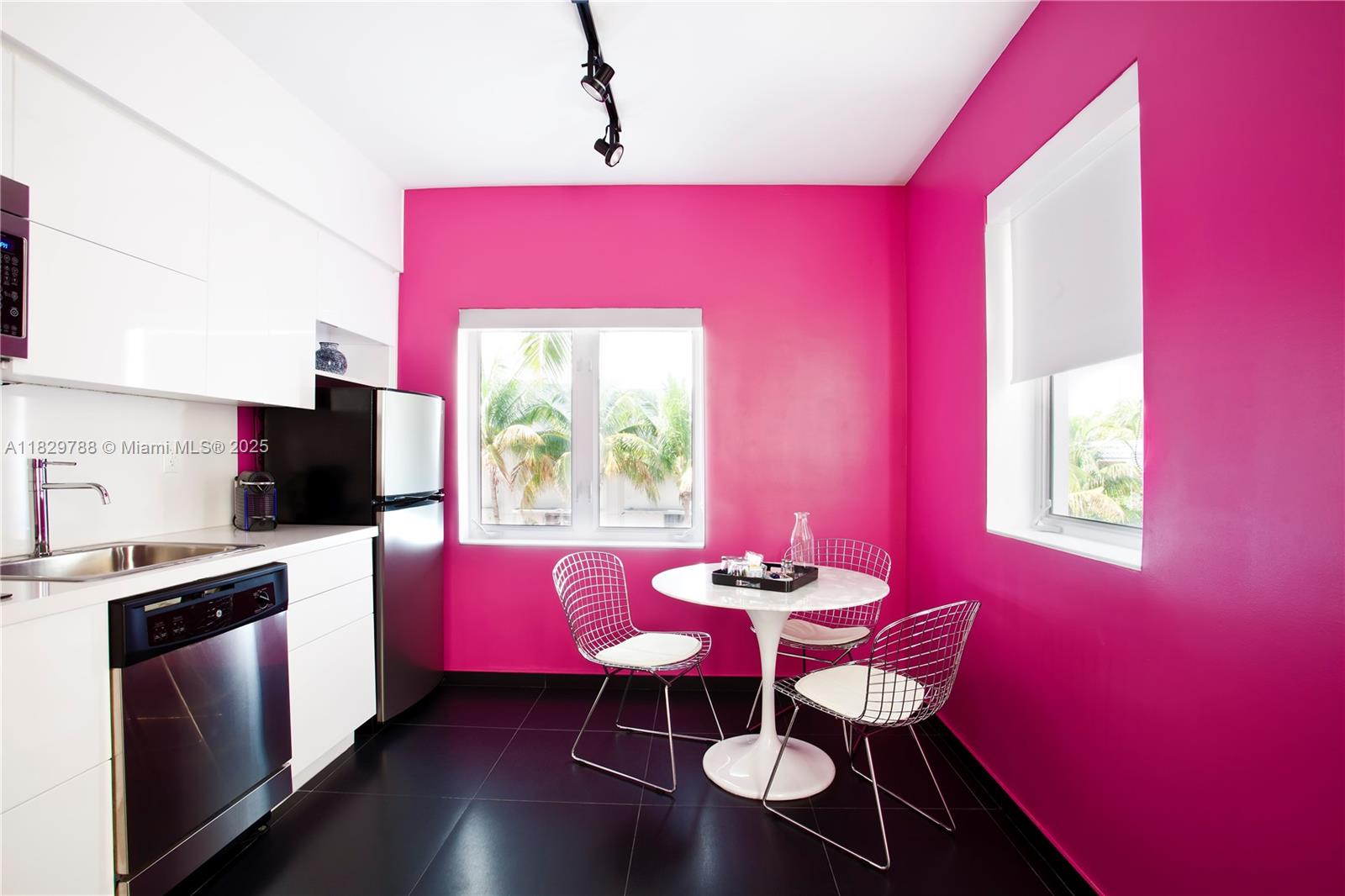 205 Collins Ave Miami Beach, FL 33139