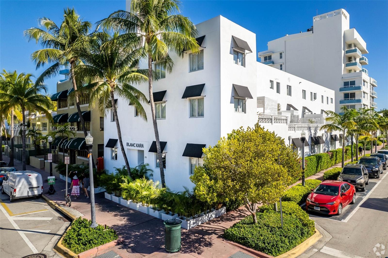 205 Collins Ave Miami Beach, FL 33139