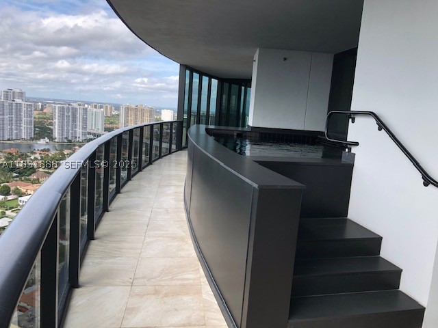 image Porsche Design Tower9