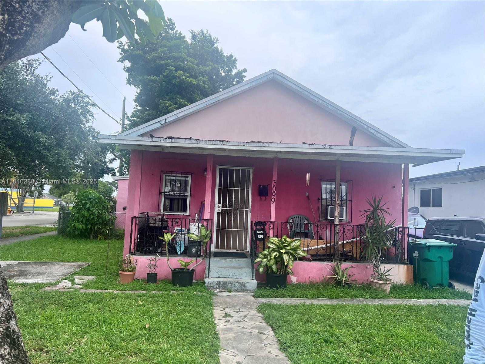3099 NW 51st St