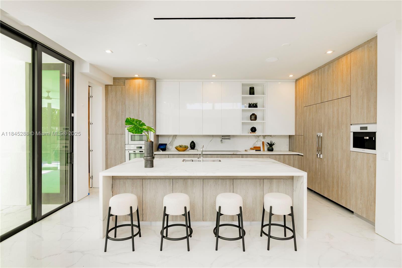 1248 NE 89th St Miami, FL 33138