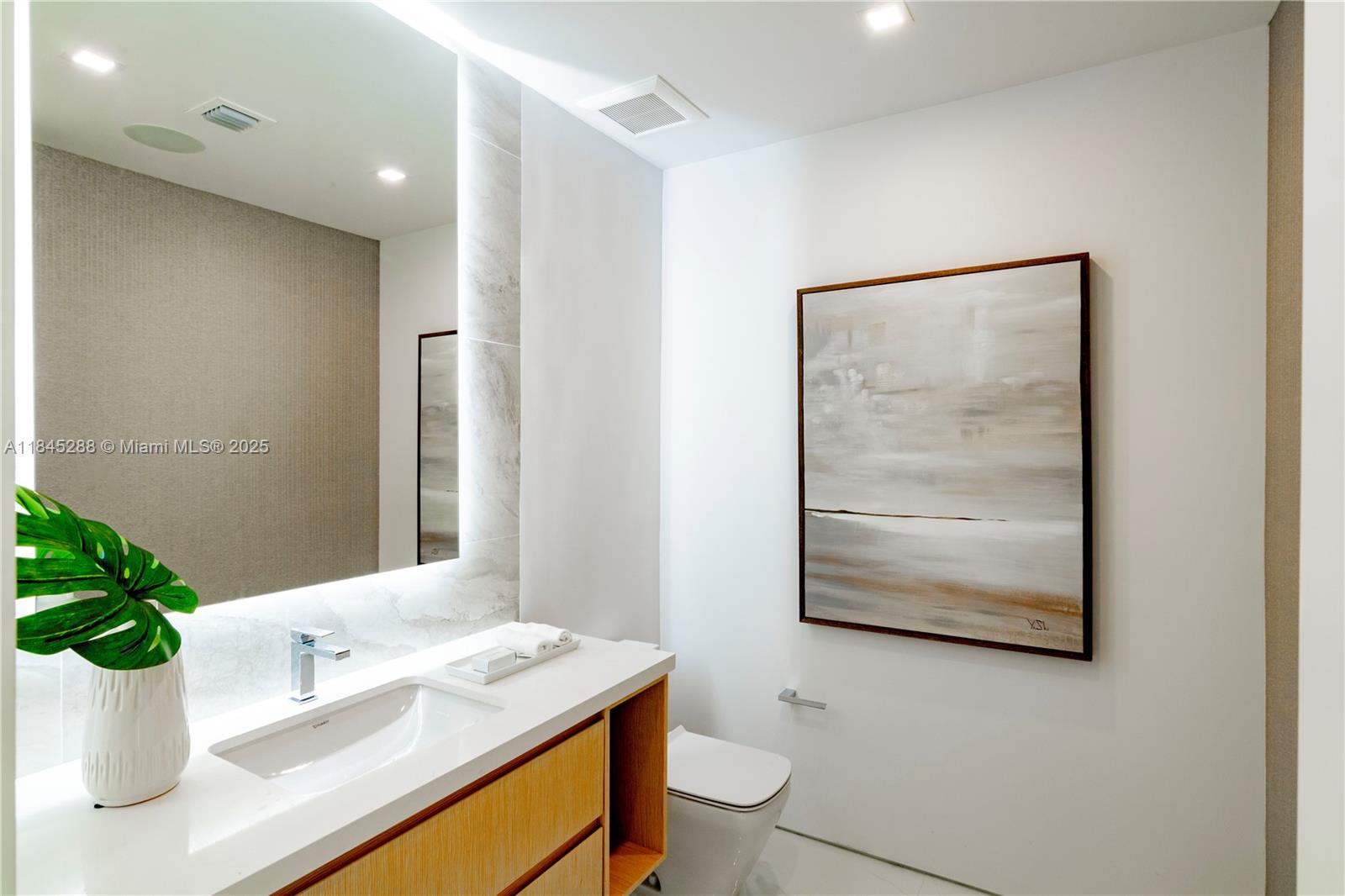 1248 NE 89th St Miami, FL 33138