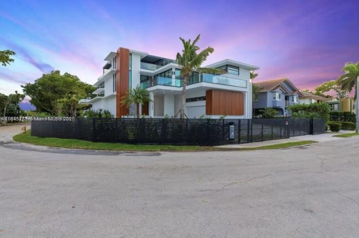 1248 NE 89th St Miami, FL 33138