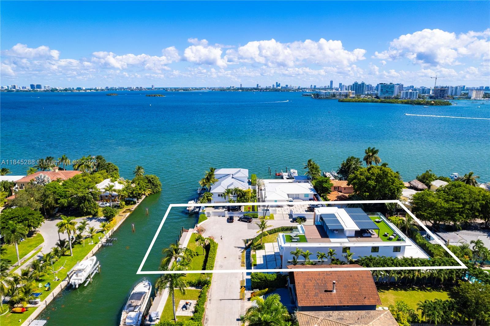 1248 NE 89th St Miami, FL 33138