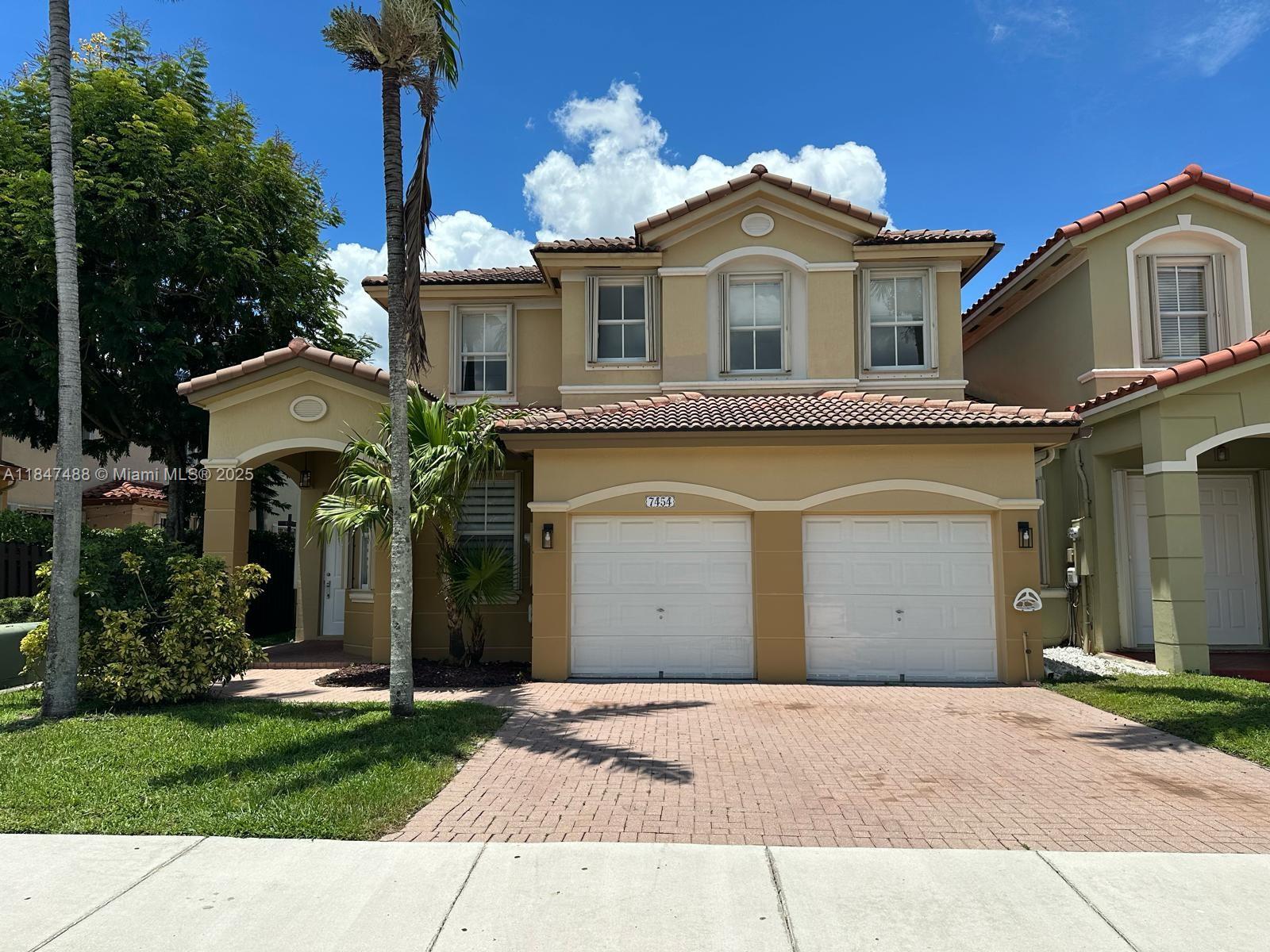 7454 NW 112th Pl