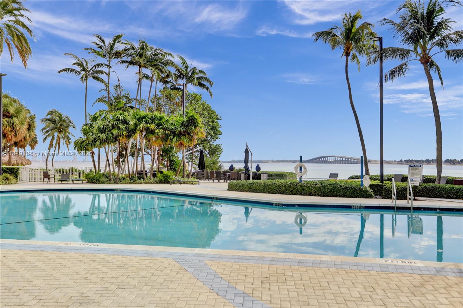 2451 Brickell Ave #5E