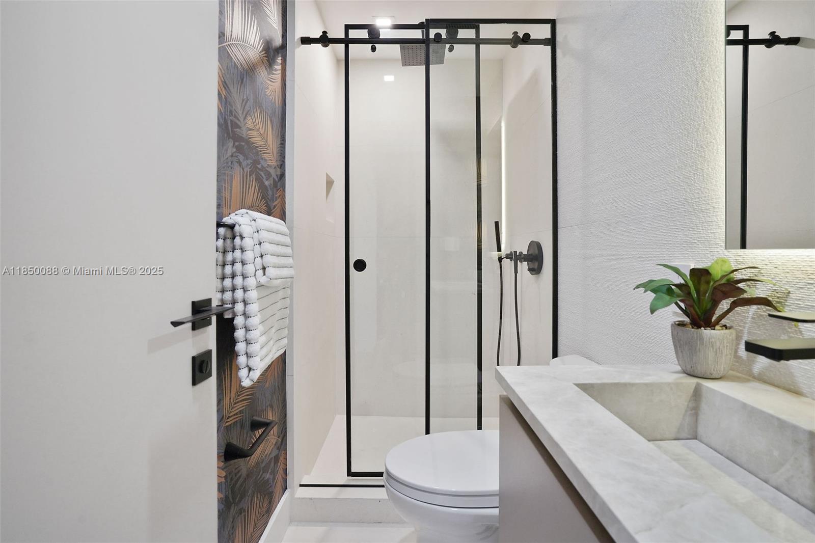 3343 NE 166th St North Miami Beach, FL 33160